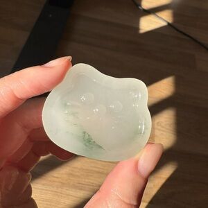 Natural Quartzite Jade Bangle 佘太翠 She Tai Cui